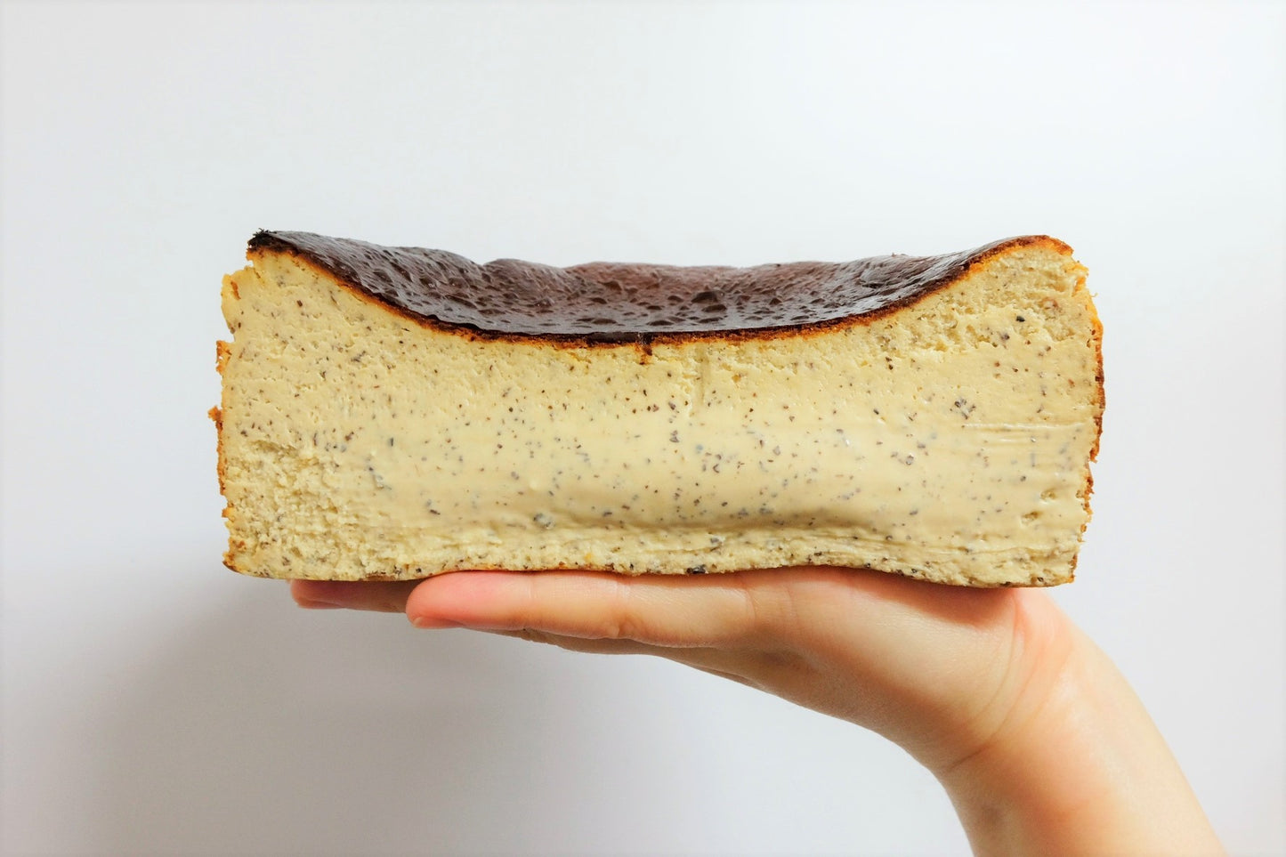 Earl Grey Basque Cheesecake